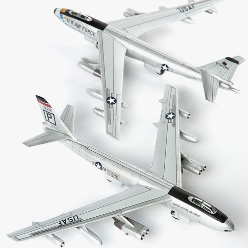 / Academy Model Kit #12618 M 1/144 USAF B-47 306th BW Modellbausätze 